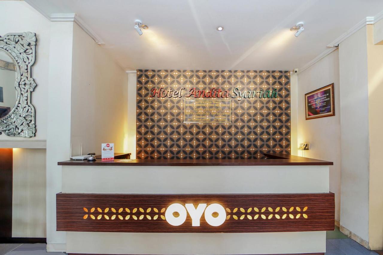 Oyo 231 Hotel Andita Syariah Surabaya Exterior foto