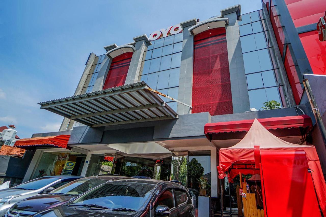 Oyo 231 Hotel Andita Syariah Surabaya Exterior foto