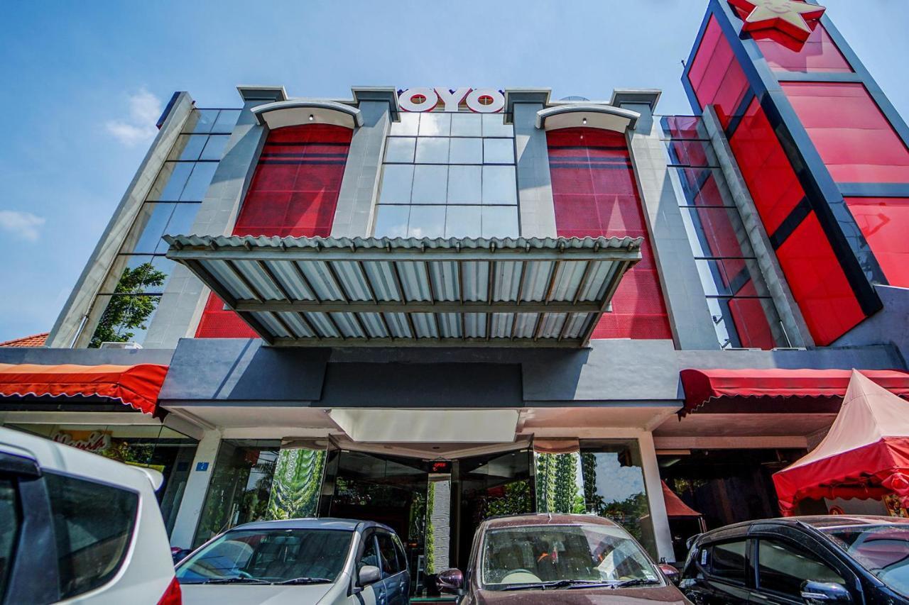 Oyo 231 Hotel Andita Syariah Surabaya Exterior foto