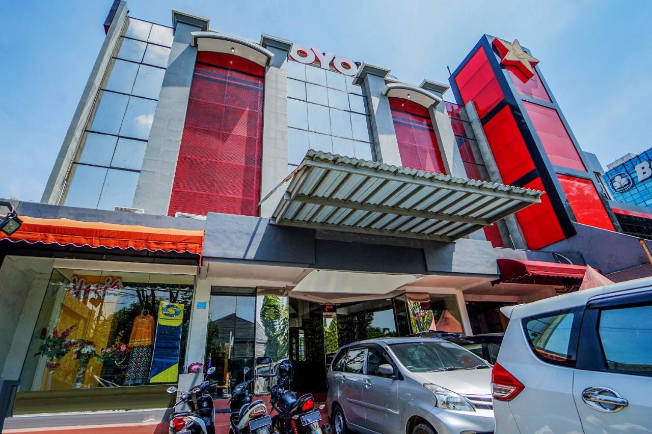 Oyo 231 Hotel Andita Syariah Surabaya Exterior foto