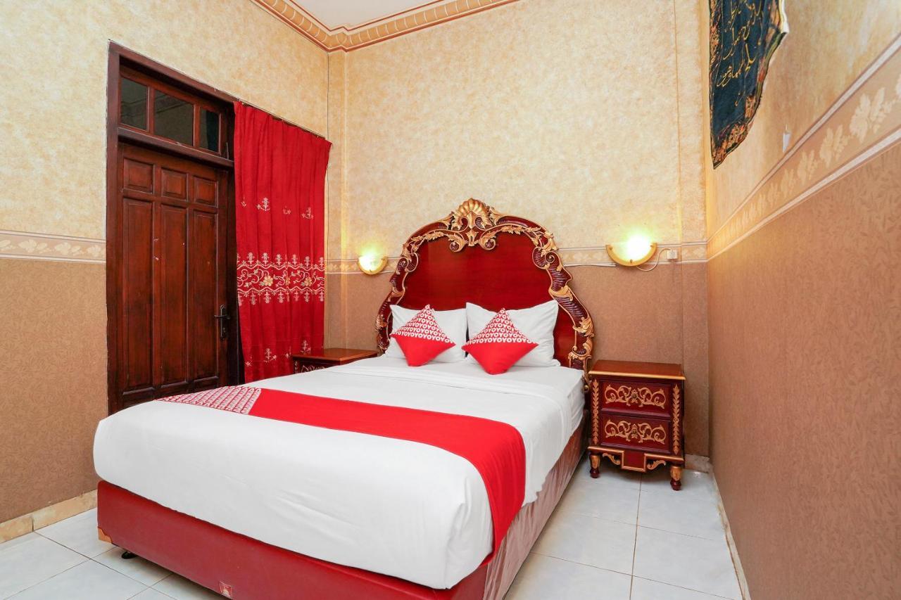 Oyo 231 Hotel Andita Syariah Surabaya Exterior foto