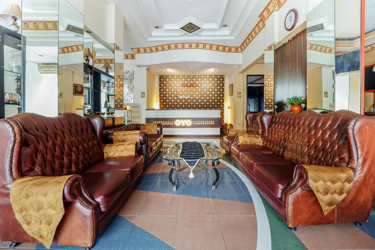 Oyo 231 Hotel Andita Syariah Surabaya Exterior foto